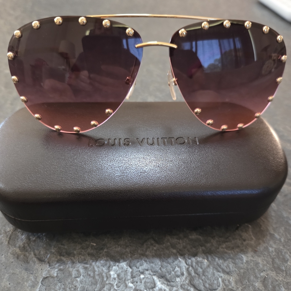 Louis Vuitton Aviator Sunglasses